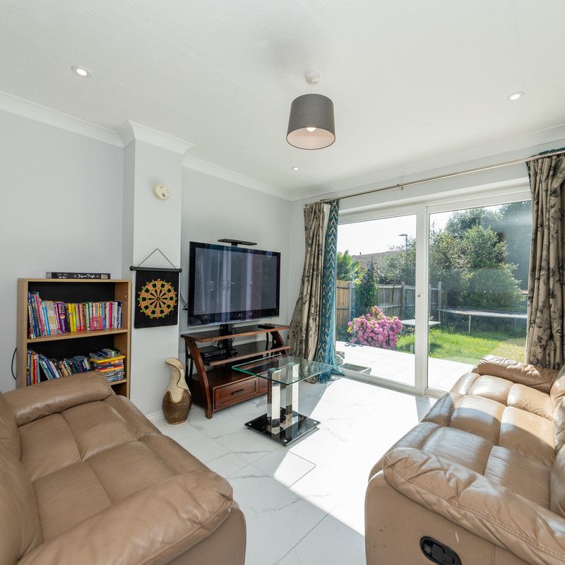 Southcote Farm Lane, Reading, RG30 - Photo 1