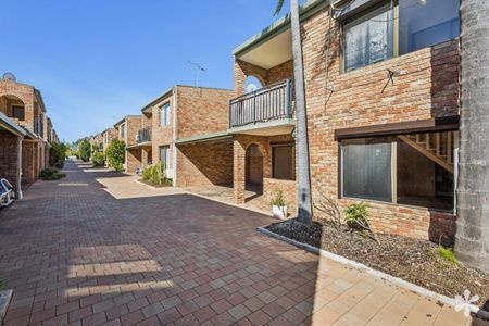 7/55 Wray Avenue - Photo 2