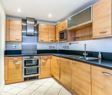 Alexander House, Royal Quarter, KT2 - Photo 2