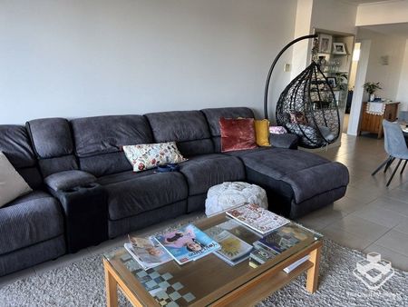 LUXURY 3 BED APARTMENT 50M TO WESTFIELD - Photo 2