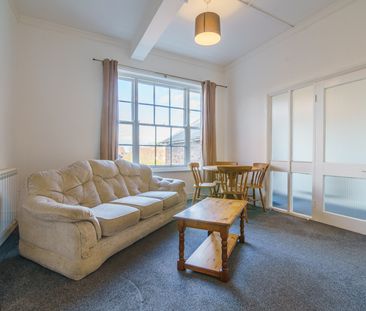 1A Rawcliffe Lane - Photo 2