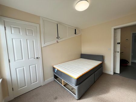 2 Bed Flat, Filton Avenue, BS7 - Photo 2