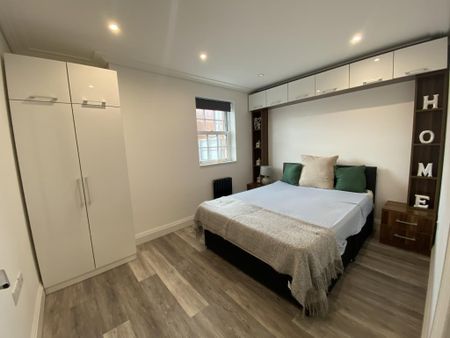3 bedroom apartment to rent - Photo 2