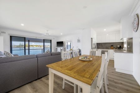 Fully Furnished River Frontage Home! - Photo 2