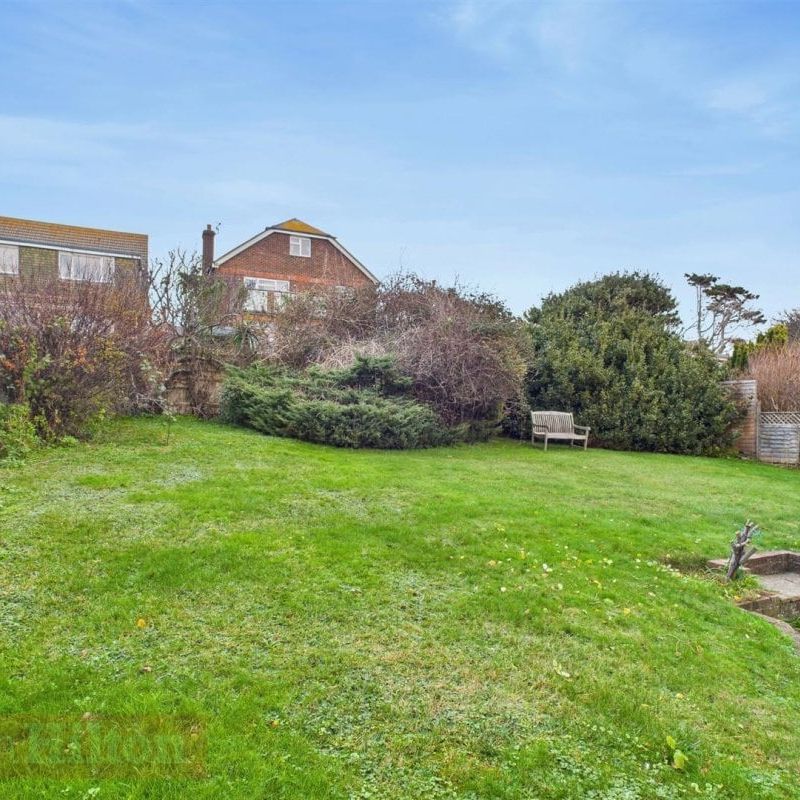 Brambletyne Avenue, Saltdean, Brighton - Photo 1