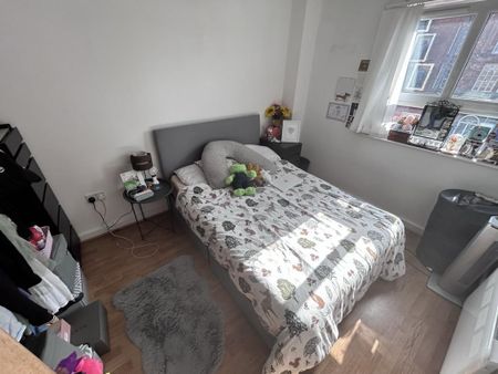 2 bedroom apartment to rent - Photo 4