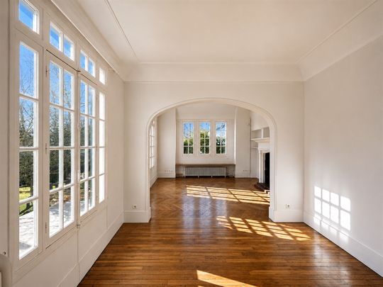Tout savoir sur cette maison à Bougival - Photo 1