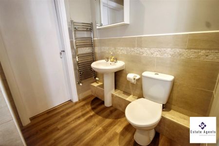 1 Bedroom Flat/Apartment To Let - Photo 2