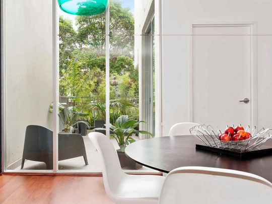 Location & Lifestyle - Photo 1