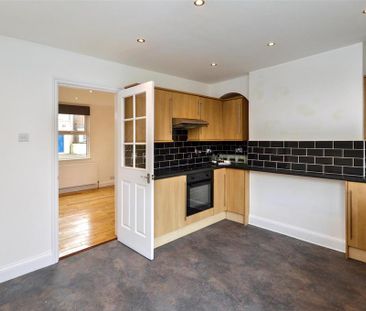 2 bedroom terraced house to rent - Photo 4