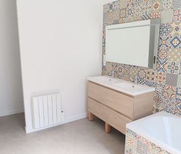 Location Maison 4 pièces 84m² - Photo 3