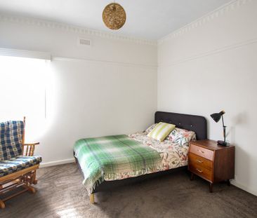 9 Rugby Street, Belmont - Photo 2