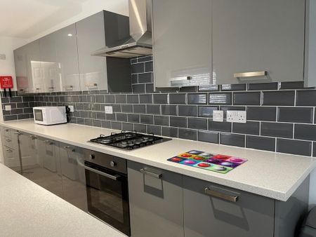 5 bedroom house to rent - Photo 4