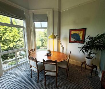 3 bedroom flat to rent - Photo 2