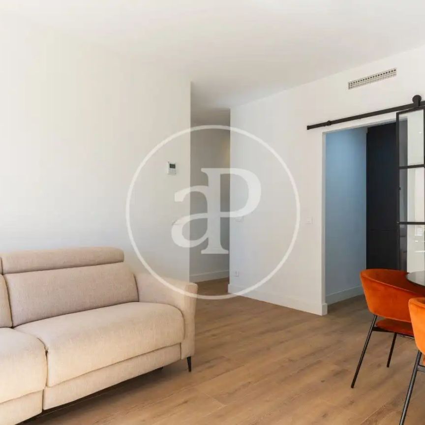 Piso de alquiler en C/ de Quart, El Botànic - Photo 1