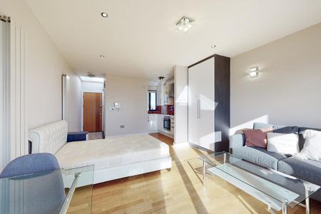 Studio to rent - Photo 5