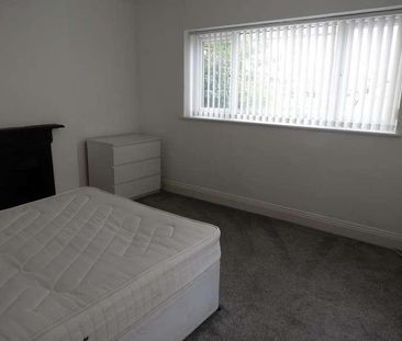 Bedroom Detached House In Winton, BH9 - Photo 4