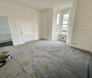 5 bedroom terraced house to rent - Photo 3