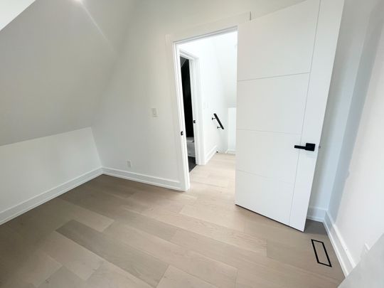 For Lease - 171 Durant Avenue Unit# Unit 2, Toronto, Ontario - Photo 1