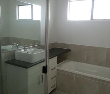 1 Peppertree Crescent, Andergrove QLD 4740 - House For Rent | Domain - Photo 5