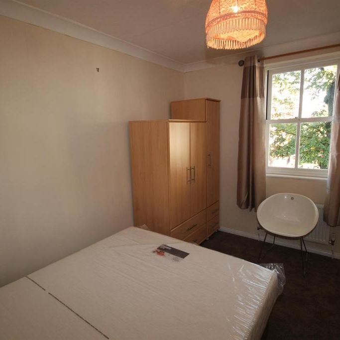 3 bedroom house share to rent - Photo 1