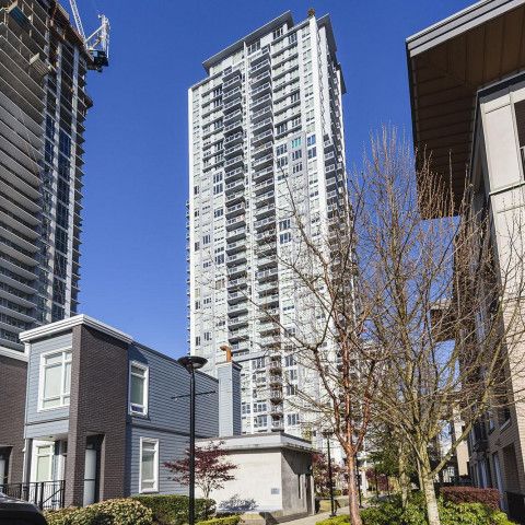 Stunning View from 39th Floor Two Bedroom in Surrey Central - Photo 1