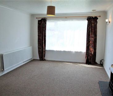 3 bedroom detached house to rent - Photo 2