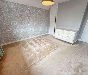 3 bedroom end of terrace house to rent - Photo 3