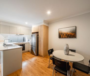 Location and Comfort all in one - Photo 3