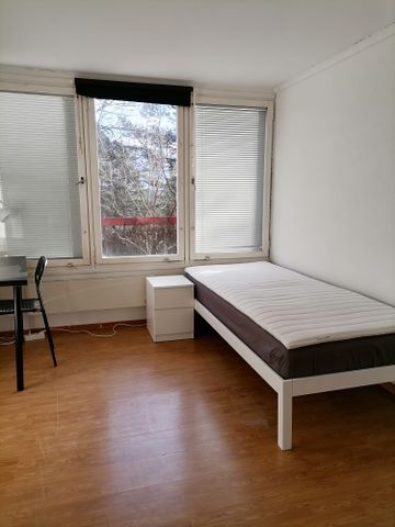 Hammarkroken, Angered - Photo 3