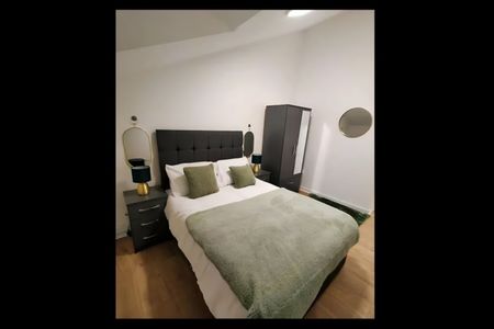 2 Bed Terraced House, Urlwin Walk, SW9 - Photo 5