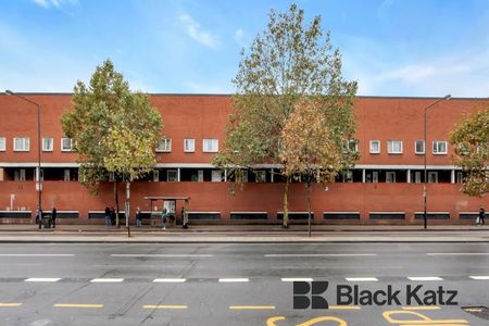 Boasting 1050 sq. ft. of living & entertaining space & sun filled roof terrace - Photo 2