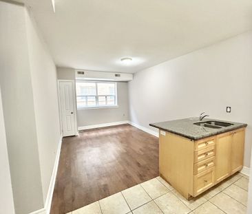 For Lease - 11 Thirty Third Street Unit# 104, Toronto, Ontario - Photo 2