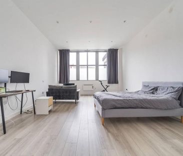 Studio to rent - Photo 6