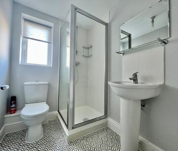 2 bedroom apartment to rent - Photo 6