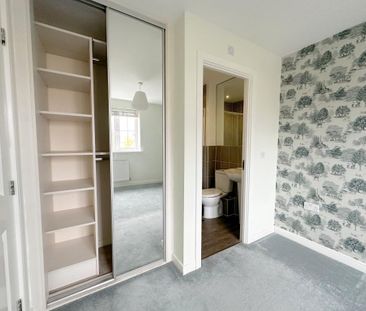 3 bedroom end of terrace house to rent - Photo 5