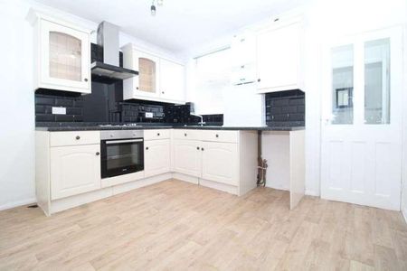 Gardiner Street, Gillingham, ME7 - Photo 2