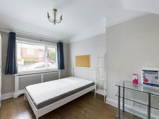 3 bedroom terraced house to rent - Photo 1