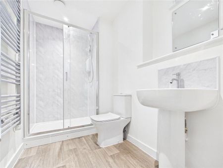 Studio to rent - Photo 3