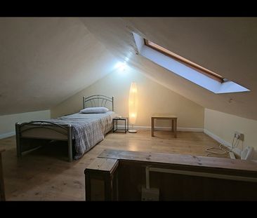 Room in a Shared House, Studley Road, E7 - Photo 4