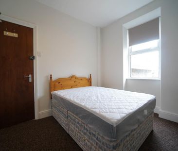 4 Victoria Park - Photo 5