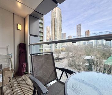 Lincoln Plaza, London - Photo 6