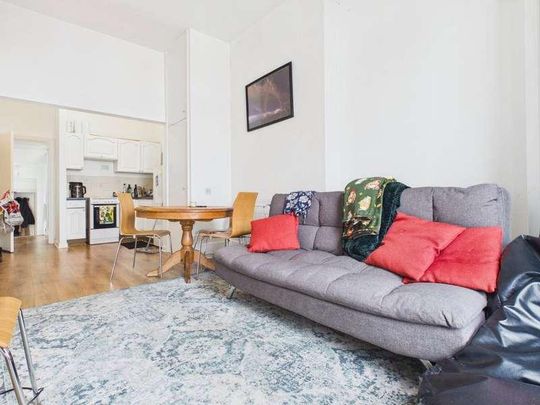 Upper Rock Gardens, Brighton, BN2 - Photo 1