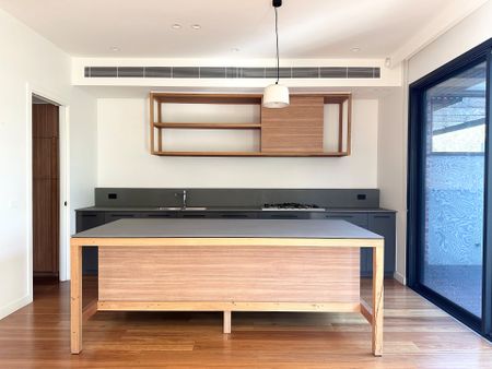 224 Beavers Road, Northcote - Photo 4