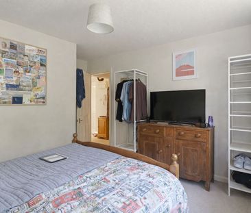 Available from 27/02/2026 - Photo 2