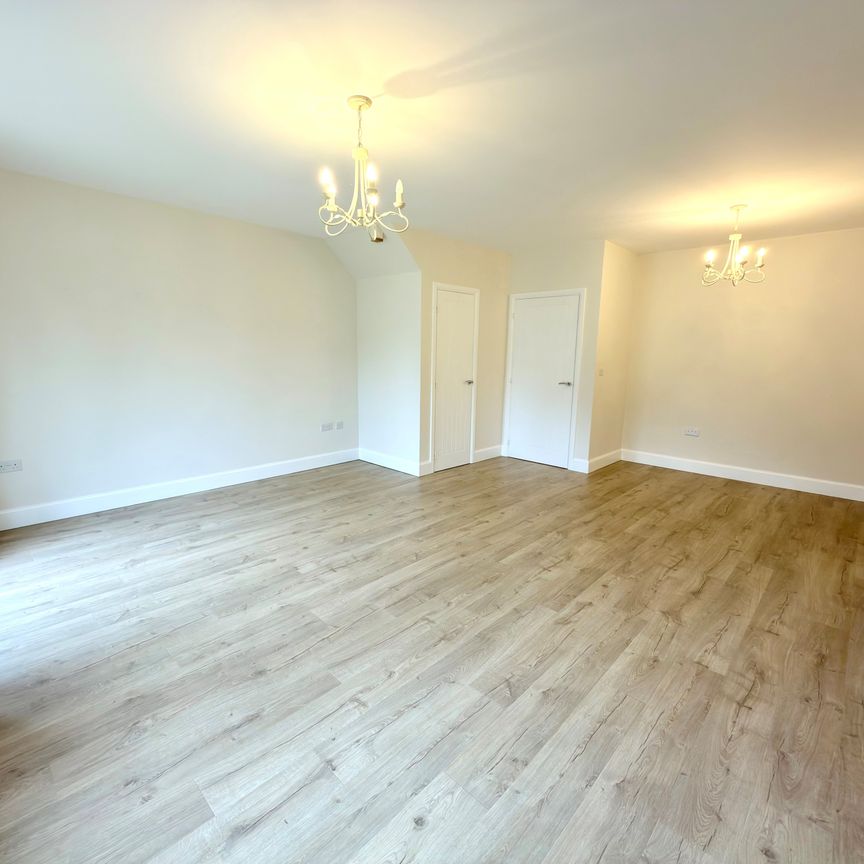 Portcullis Drive, Wallingford - Photo 1