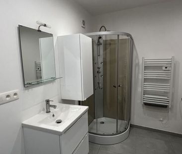 Eengezinswoning te huur in Bury voor € 800 met 2 slaapkamers - Photo 4