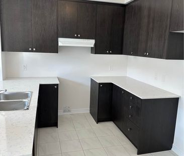 For Lease - 2021 Horace Duncan Crescent, Oshawa, Ontario - Photo 2