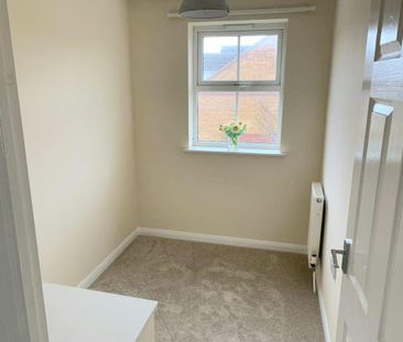 3 bedroom detached house to rent - Photo 4