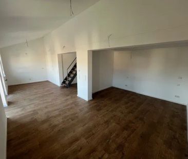 RESERVIERT! Moderne große 4 ZKB-Mais.-Wohnung mit Balkon in Seckenehim - Photo 1